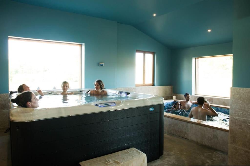 Bastide Des Tourelles Pour 20 Pers. Piscine & Spa Marzens Esterno foto